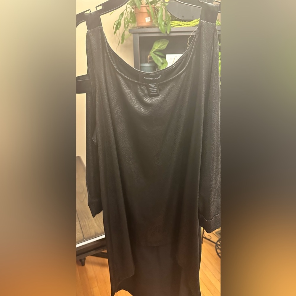 Ashley Stewart Cold shoulder high low tunic with faux snakeskin print.